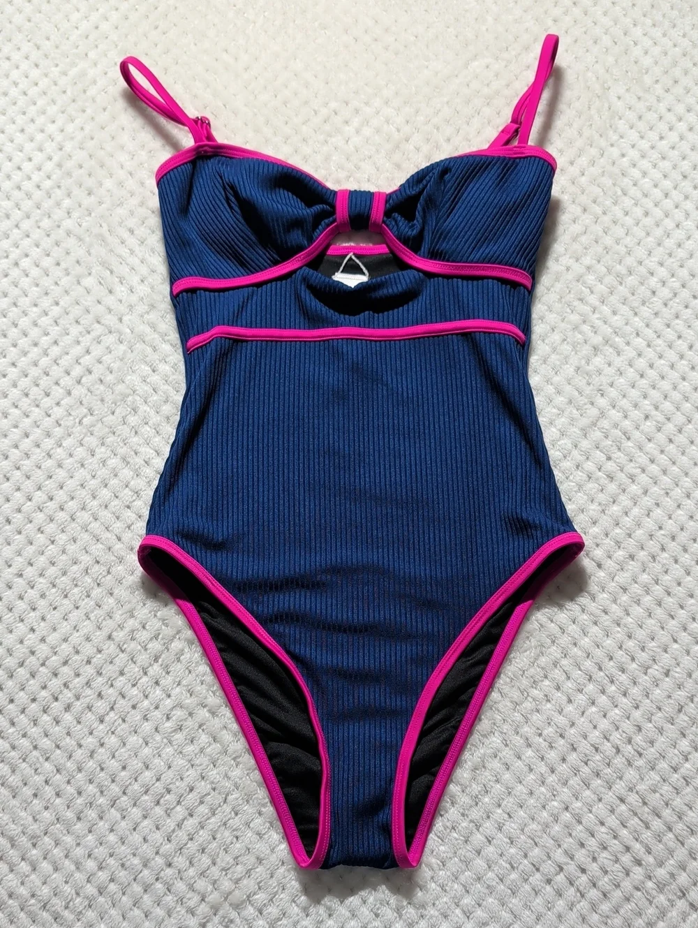 Cupshe Glow & Go Tummy Control One Piece Swimsuit